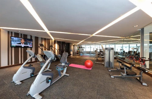 Makati Diamond Residences image 15