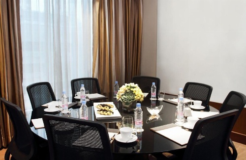 Makati Diamond Residences image 16